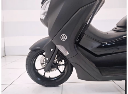 YAMAHA NMAX