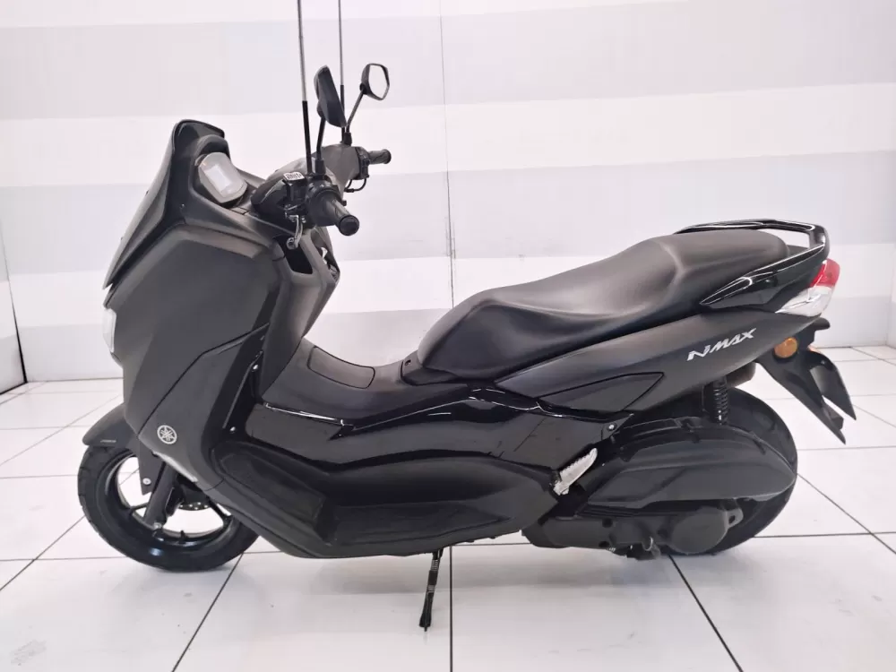 YAMAHA NMAX