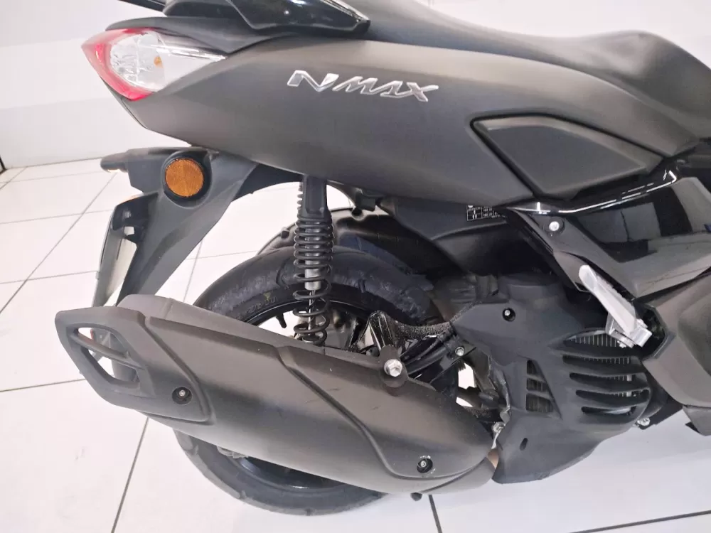 YAMAHA NMAX