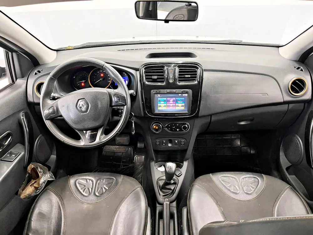 Renault SANDERO