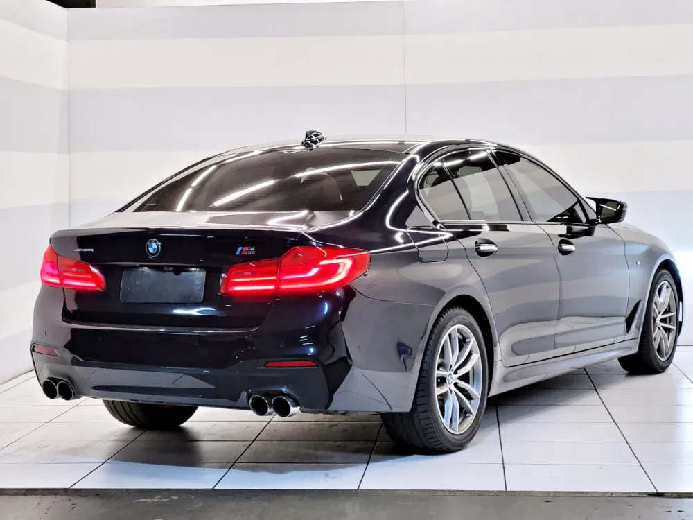 BMW 530i