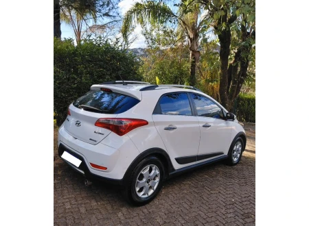 Hyundai HB20X